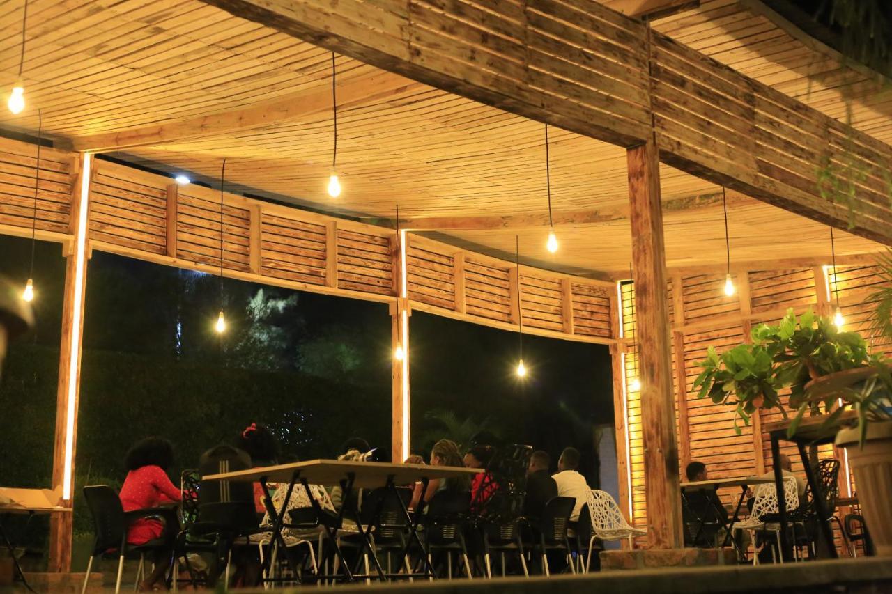 Acacia Hotel Mbarara Nyamitanga Zewnętrze zdjęcie